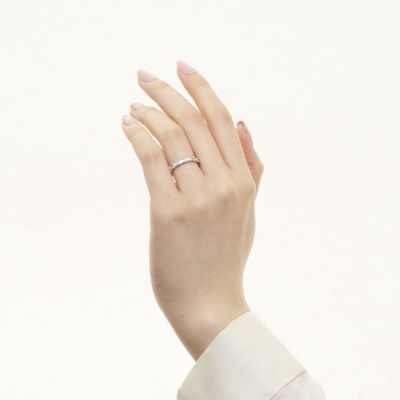 Ring Concierge Sideways Baguette Diamond Band Review
